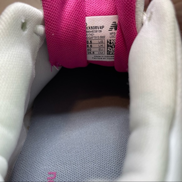 New Balance Women’s 608 V4 Size 8.5 - Picture 6 of 6